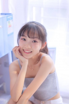 男生GAY自慰脱裤子出精